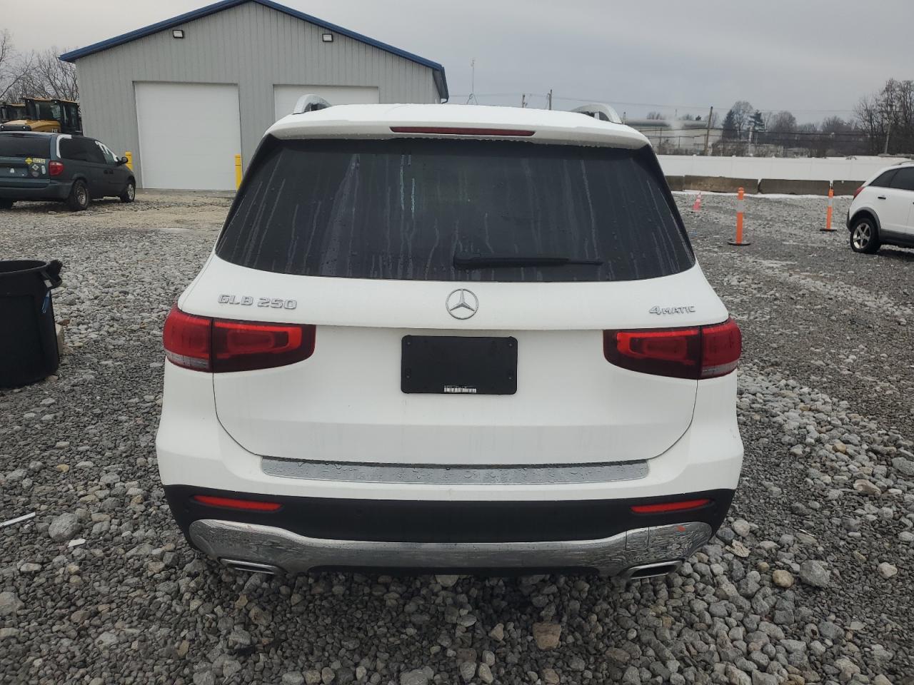 2023 Mercedes-Benz GLB - Image 6