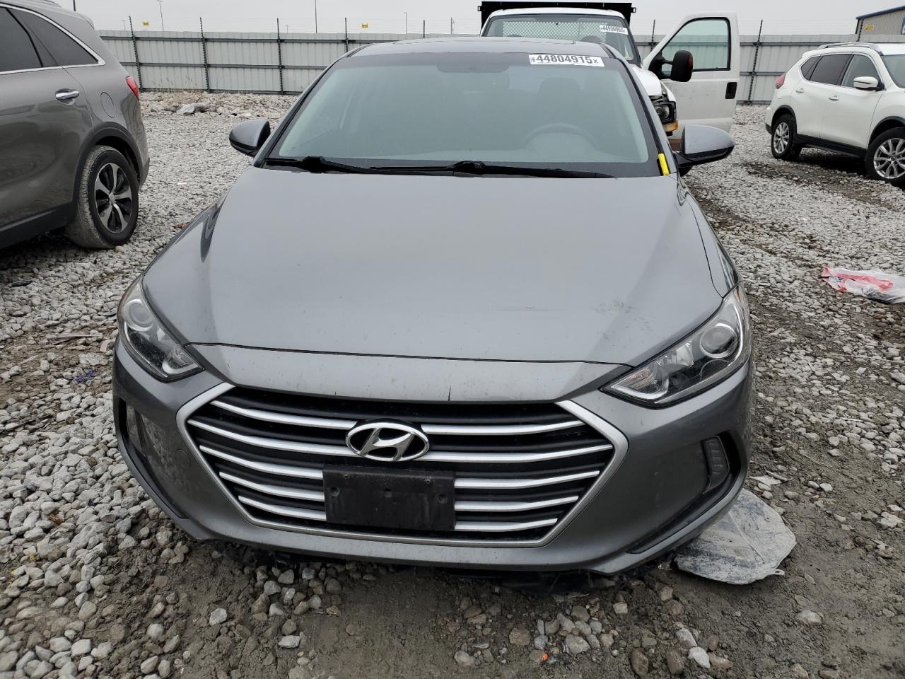 2017 Hyundai Elantra - Image 5