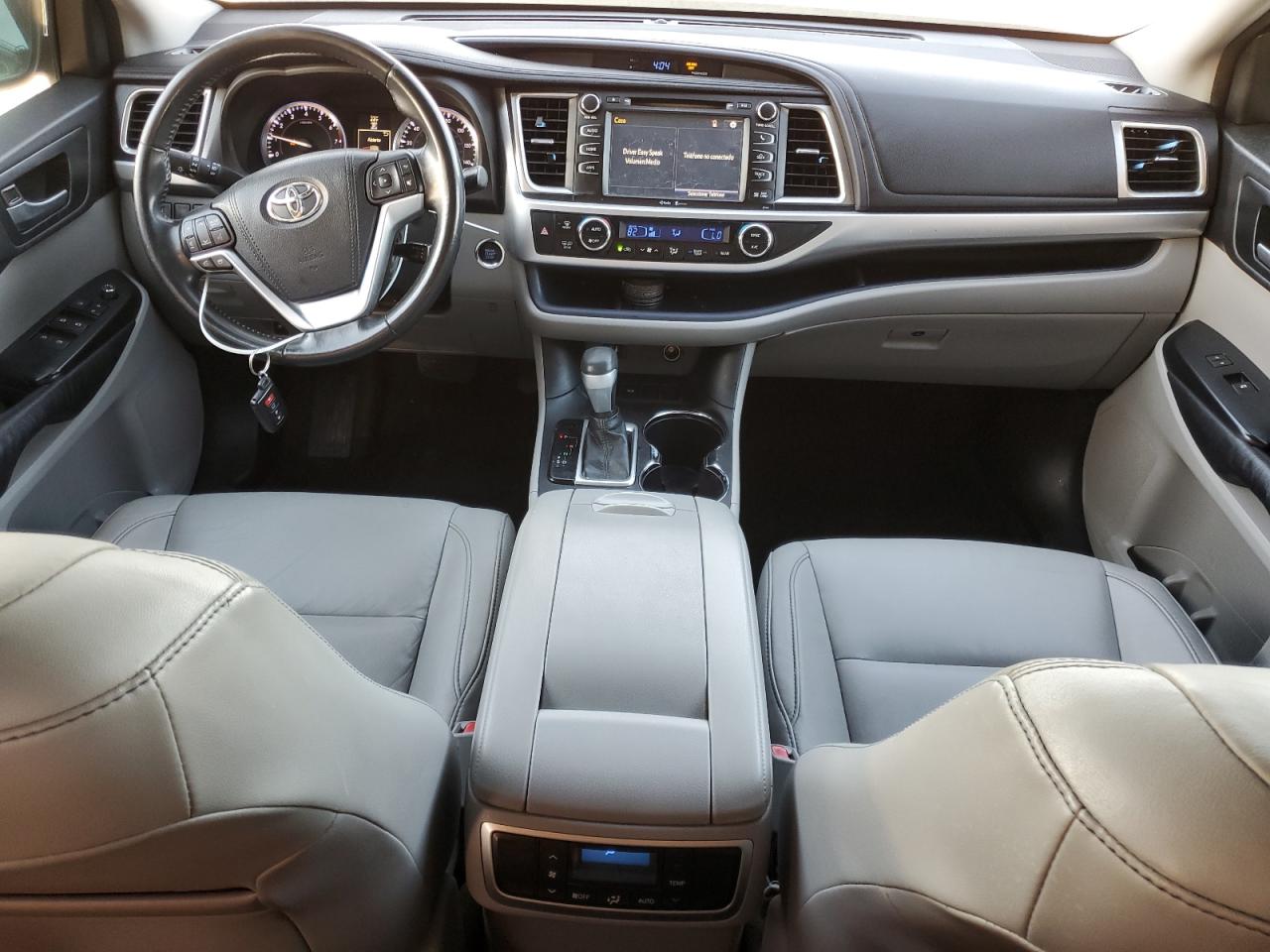 2015 Toyota Highlander - Image 8