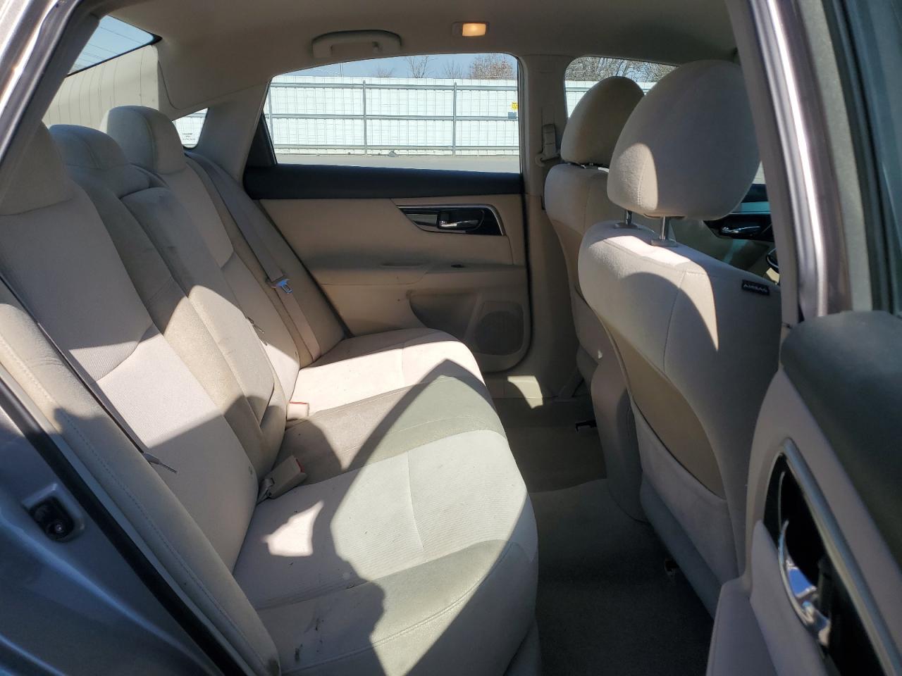 2013 Nissan Altima - Image 10