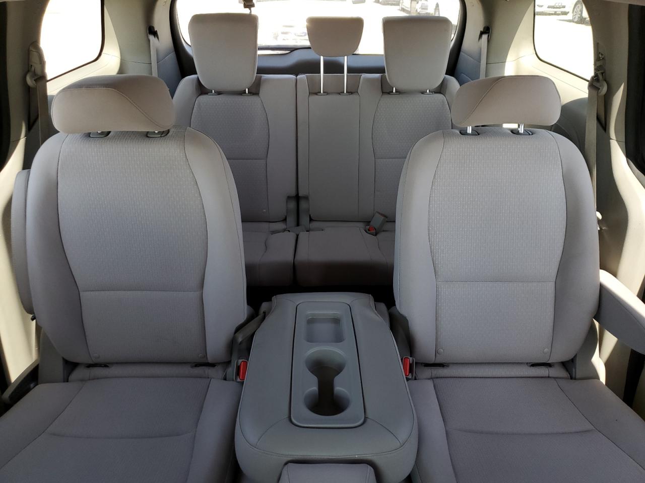 2017 Kia Sedona Lx VIN: KNDMB5C14H6233210 Lot: 46461725