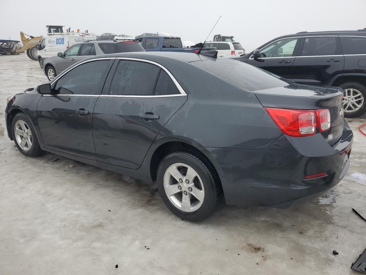 2015 Chevrolet Malibu - Image 2
