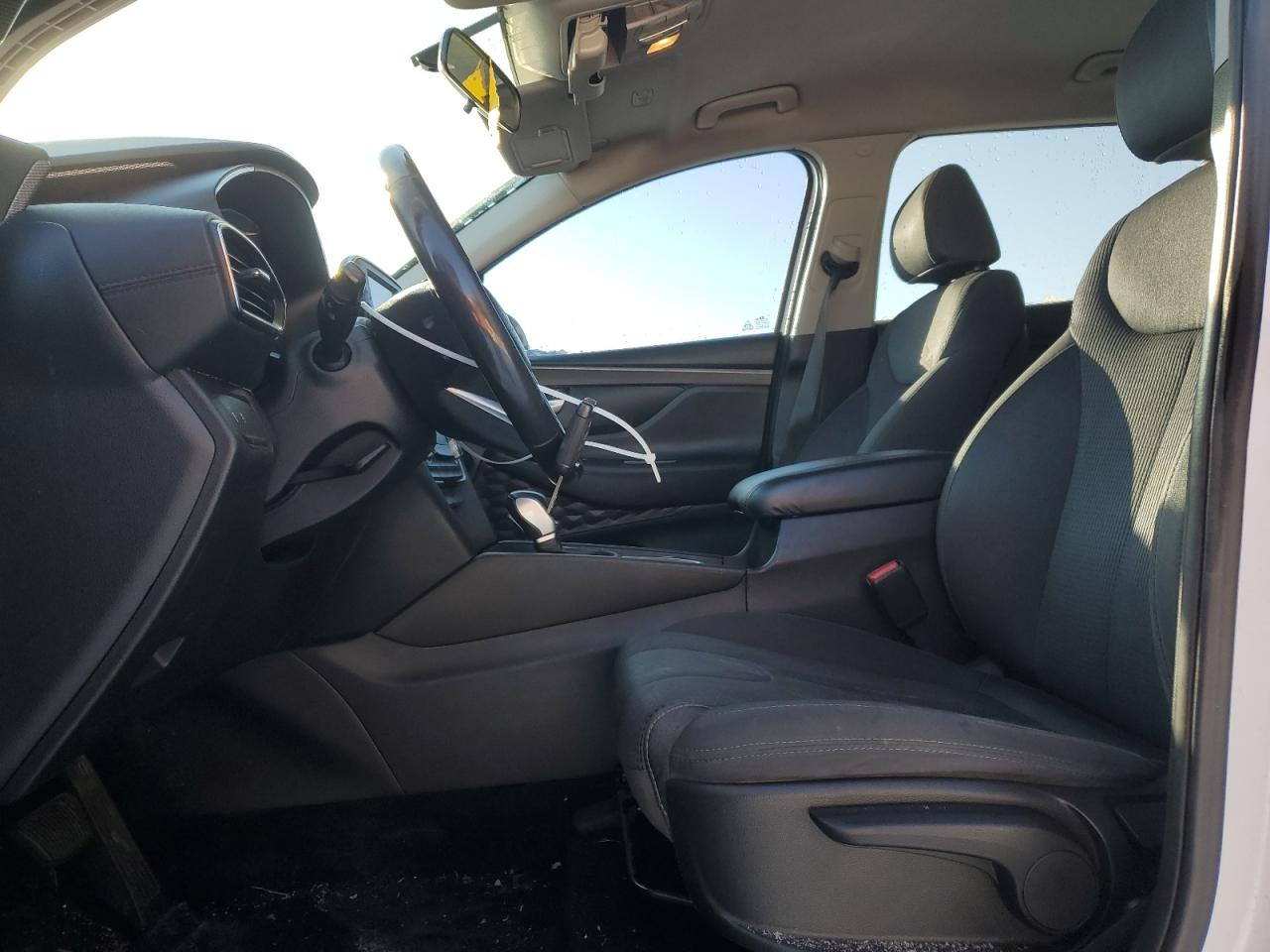 2019 Hyundai Santa Fe - Image 7