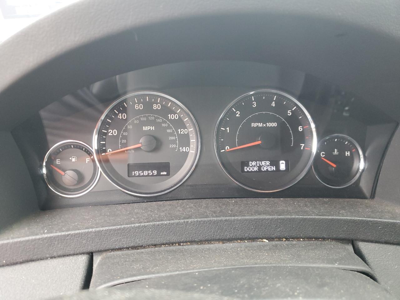 2008 Jeep Grand Cherokee - Image 9