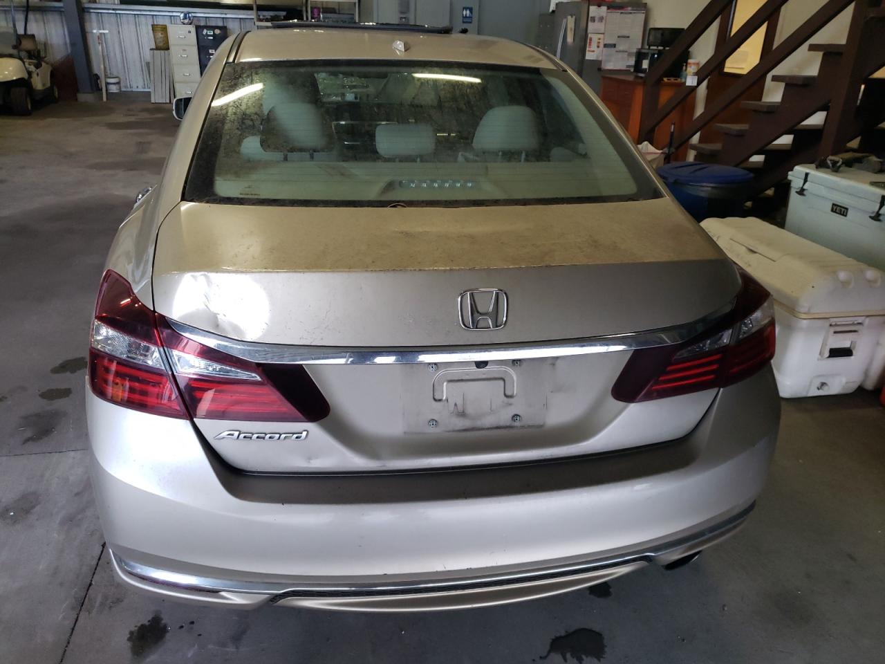 1HGCR2F9XGA086282 HONDA ACCORD 2016