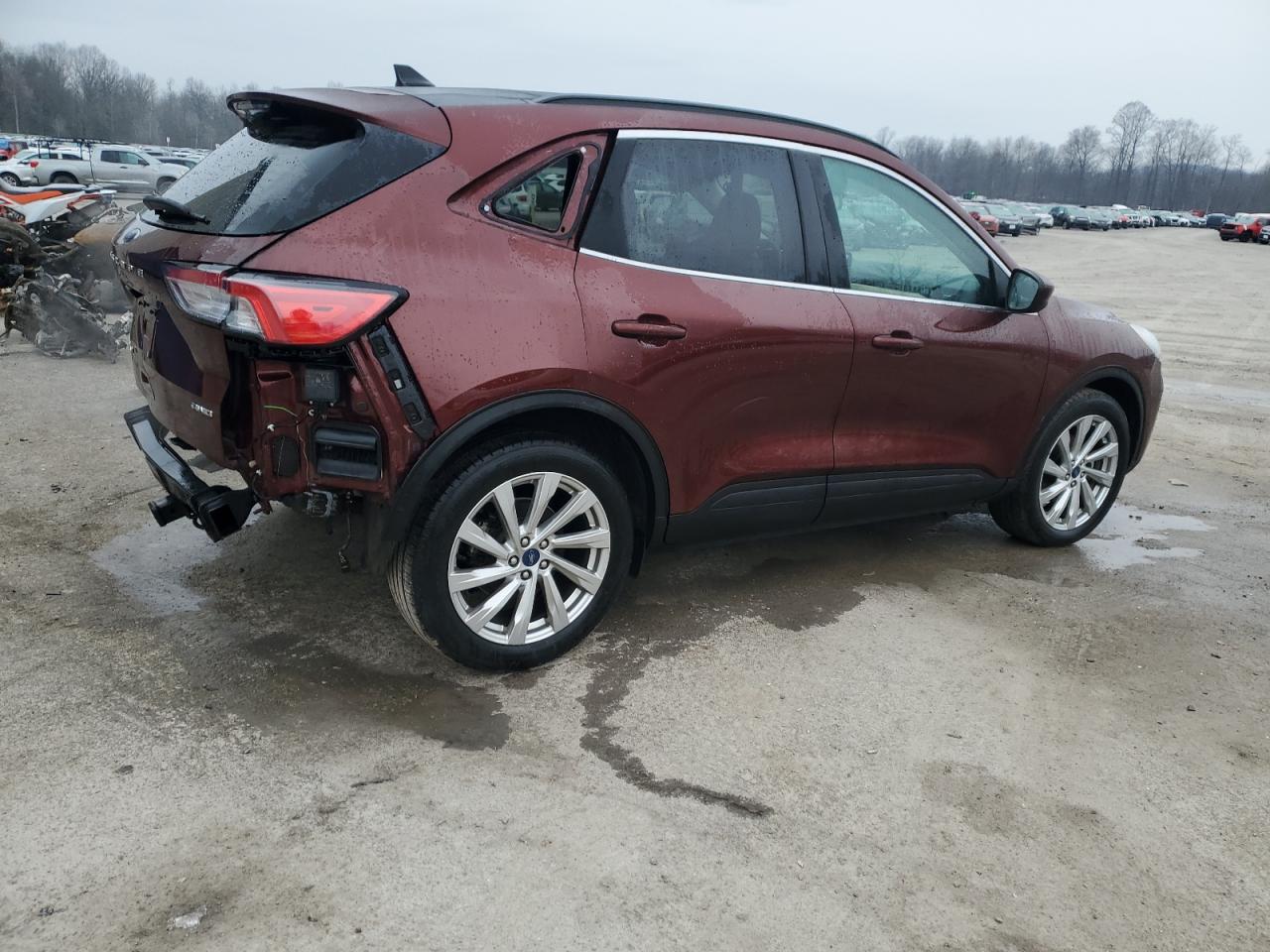 1FMCU9J95MUA10519 FORD ESCAPE 2021