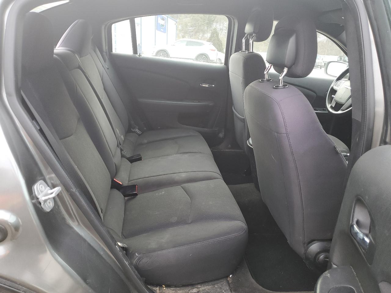 2012 Chrysler 200 - Image 10