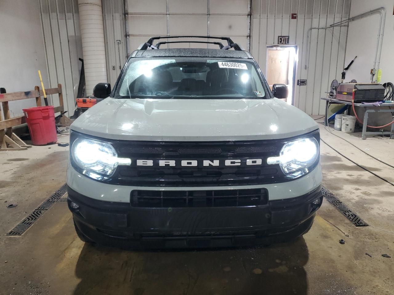2022 Ford Bronco - Image 5