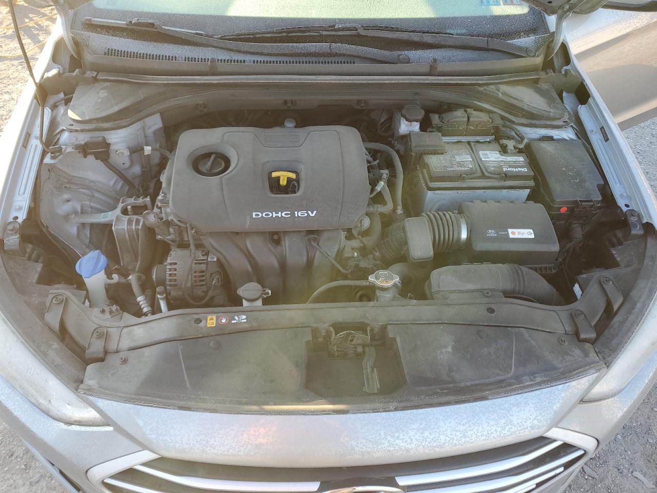 2017 Hyundai Elantra - Image 11