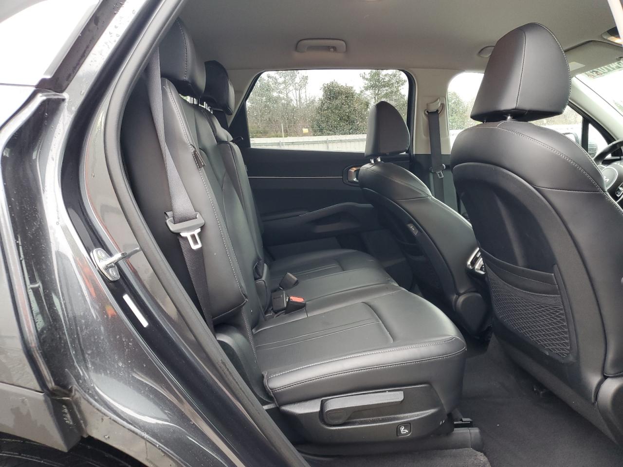 2024 Kia Sorento - Image 11