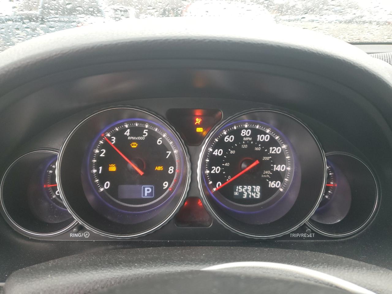 2010 Infiniti M - Image 10