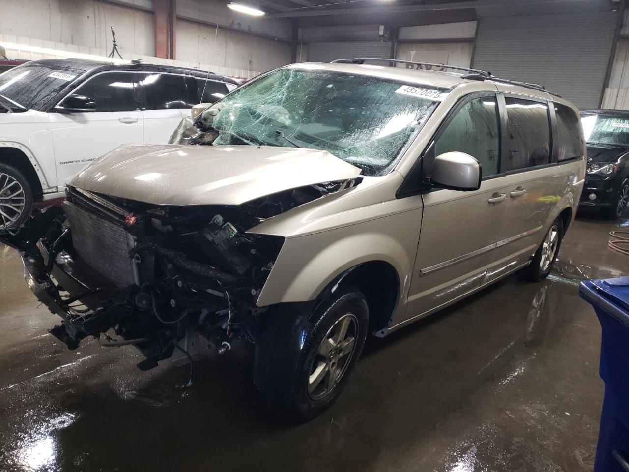 2009 Dodge Caravan - Image 1