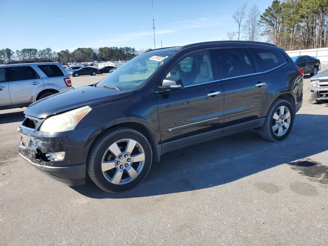 2009 Chevrolet Traverse - Image 1