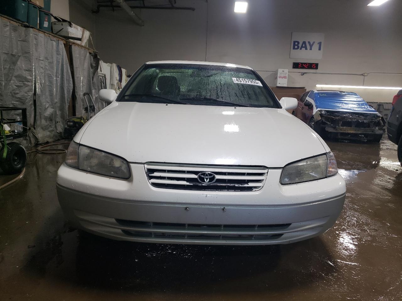 1999 Toyota Camry - Image 5