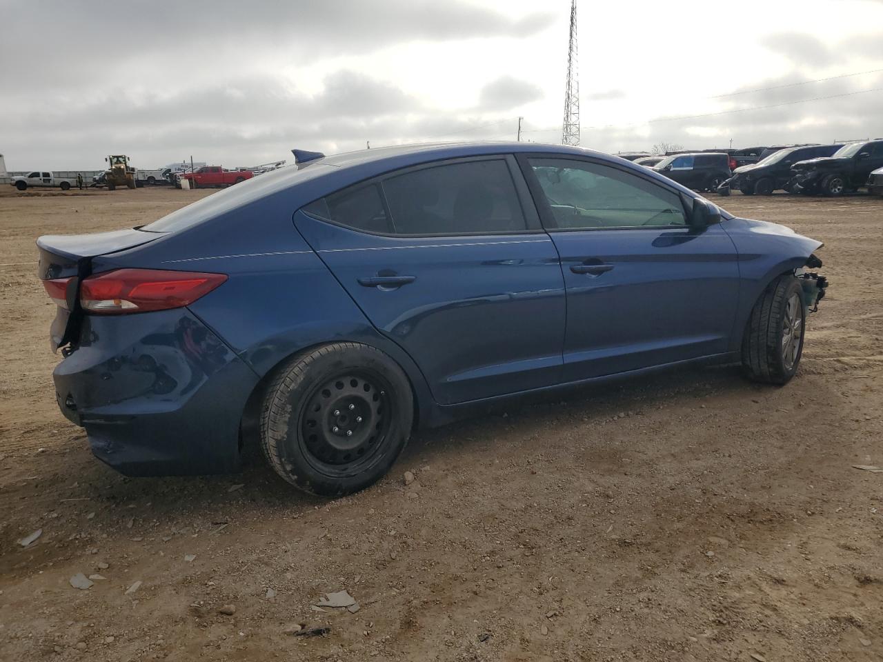 2018 Hyundai Elantra - Image 3