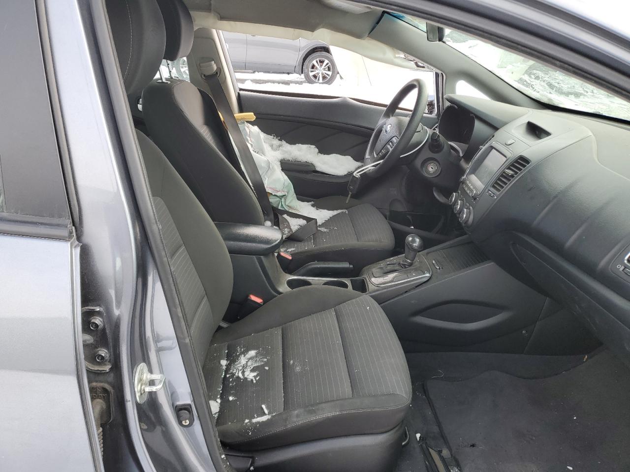 2018 Kia Forte - Image 7