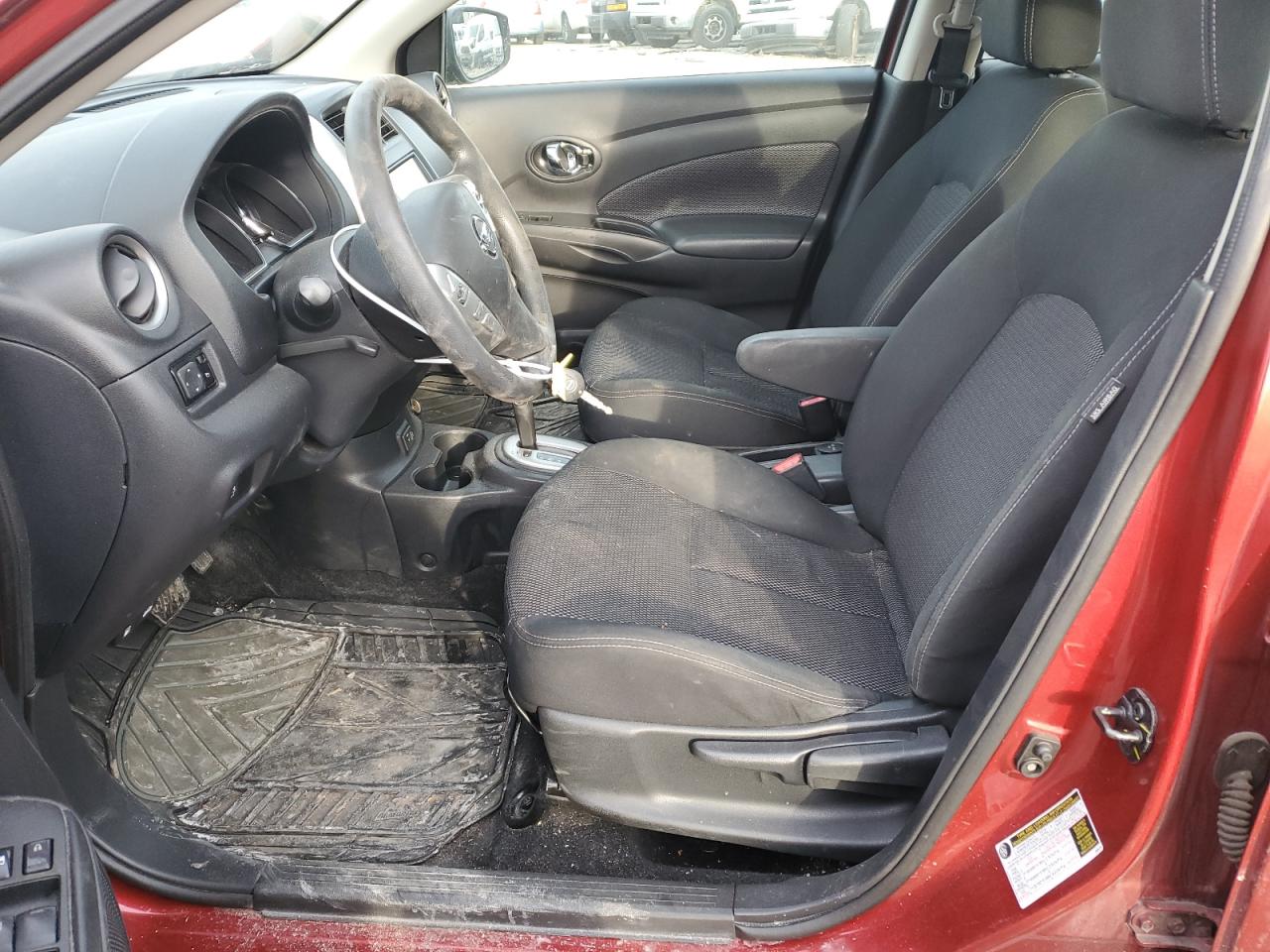 3N1CN7AP1KL827811 NISSAN VERSA 2019