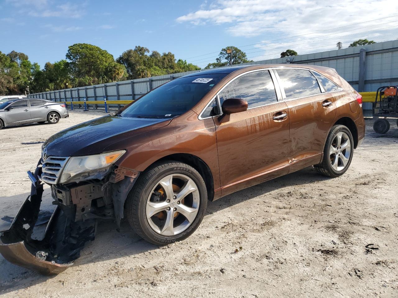2011 Toyota Venza - Image 1