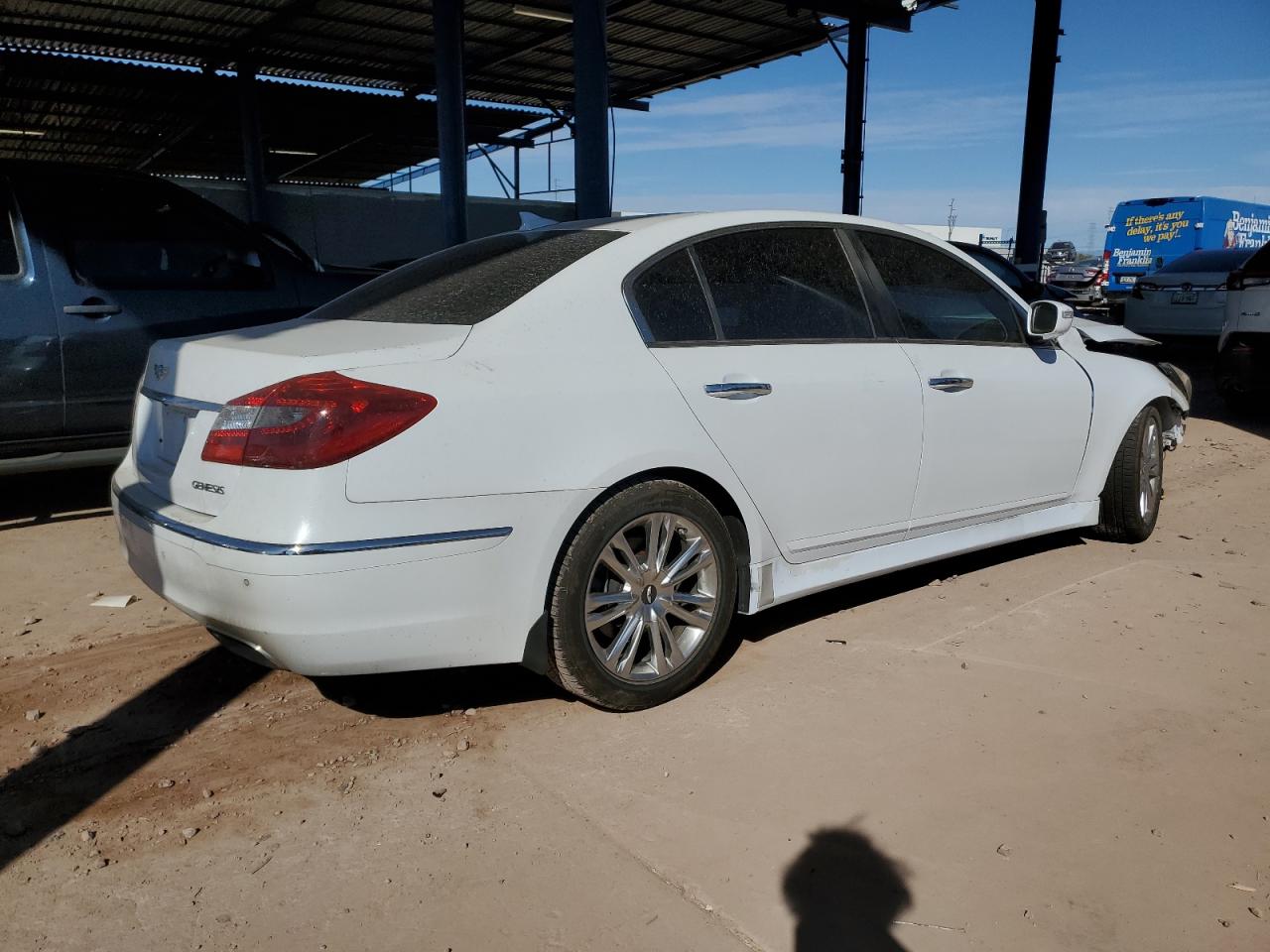 2014 Hyundai Genesis - Image 3