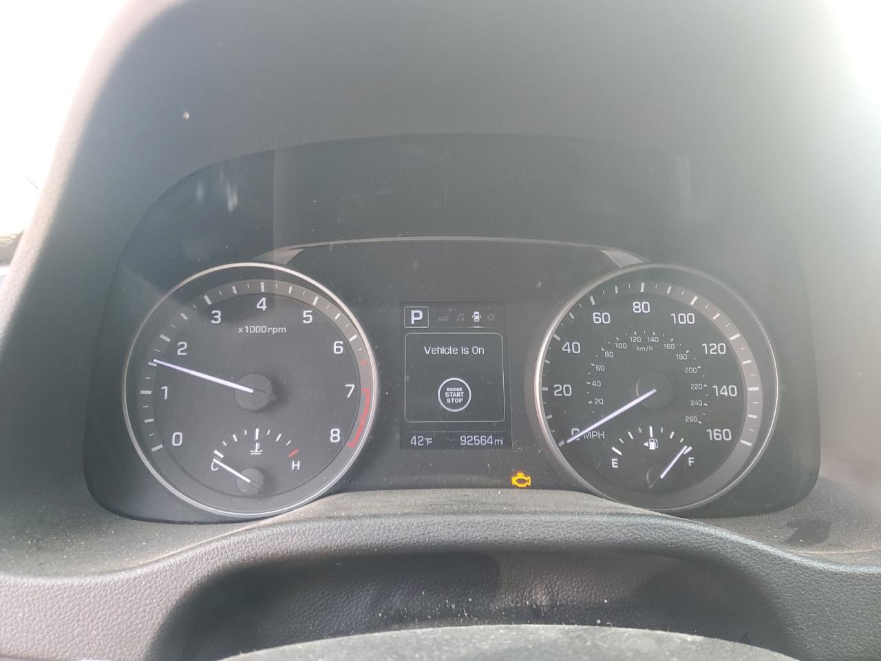 2017 Hyundai Elantra - Image 9