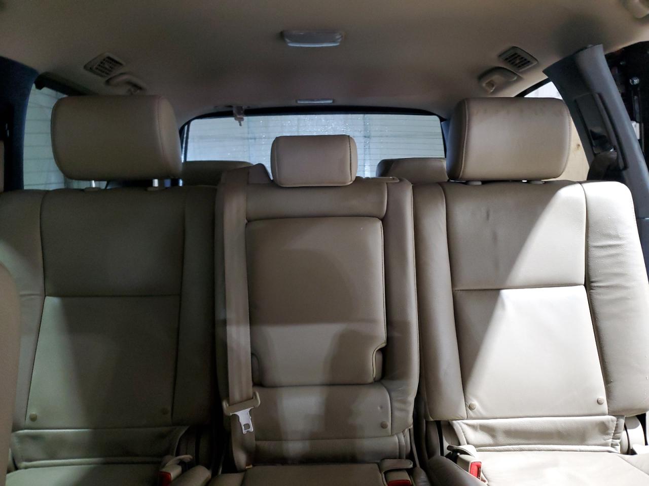 2017 Toyota Sequoia - Image 10