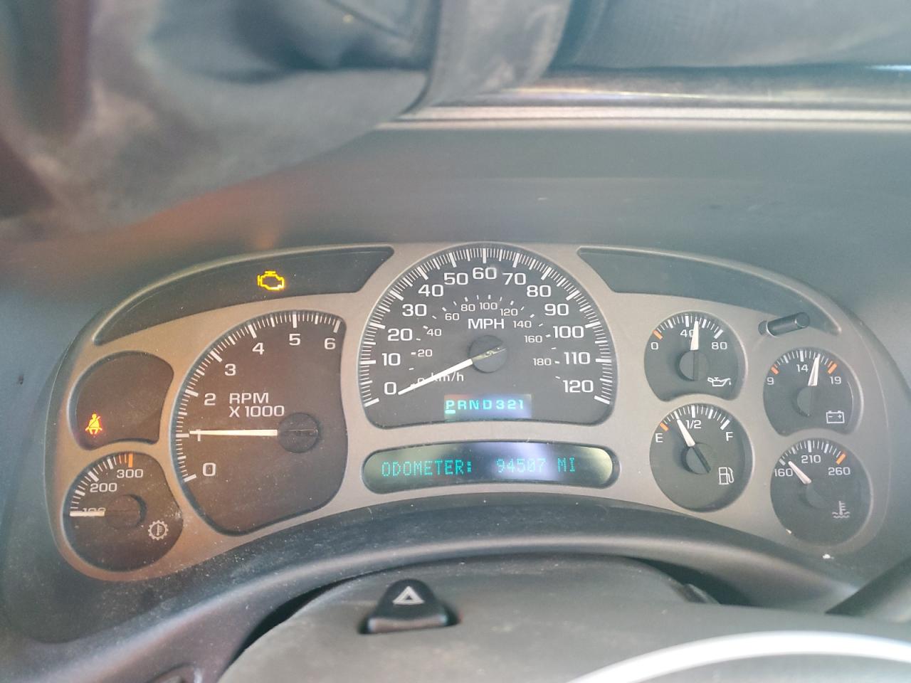 2004 GMC Sierra - Image 9