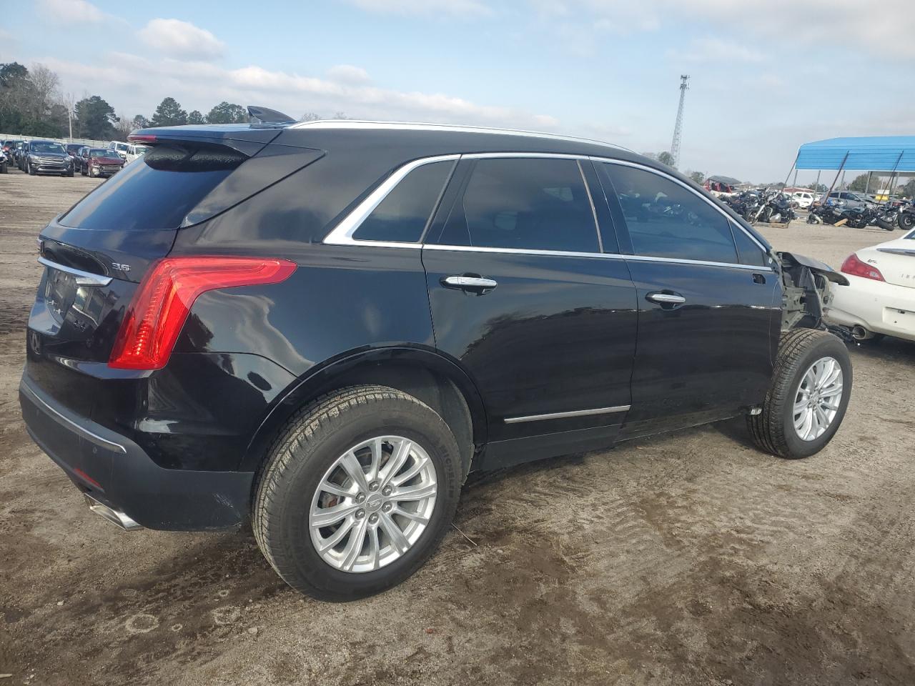 2019 Cadillac XT5 - Image 3