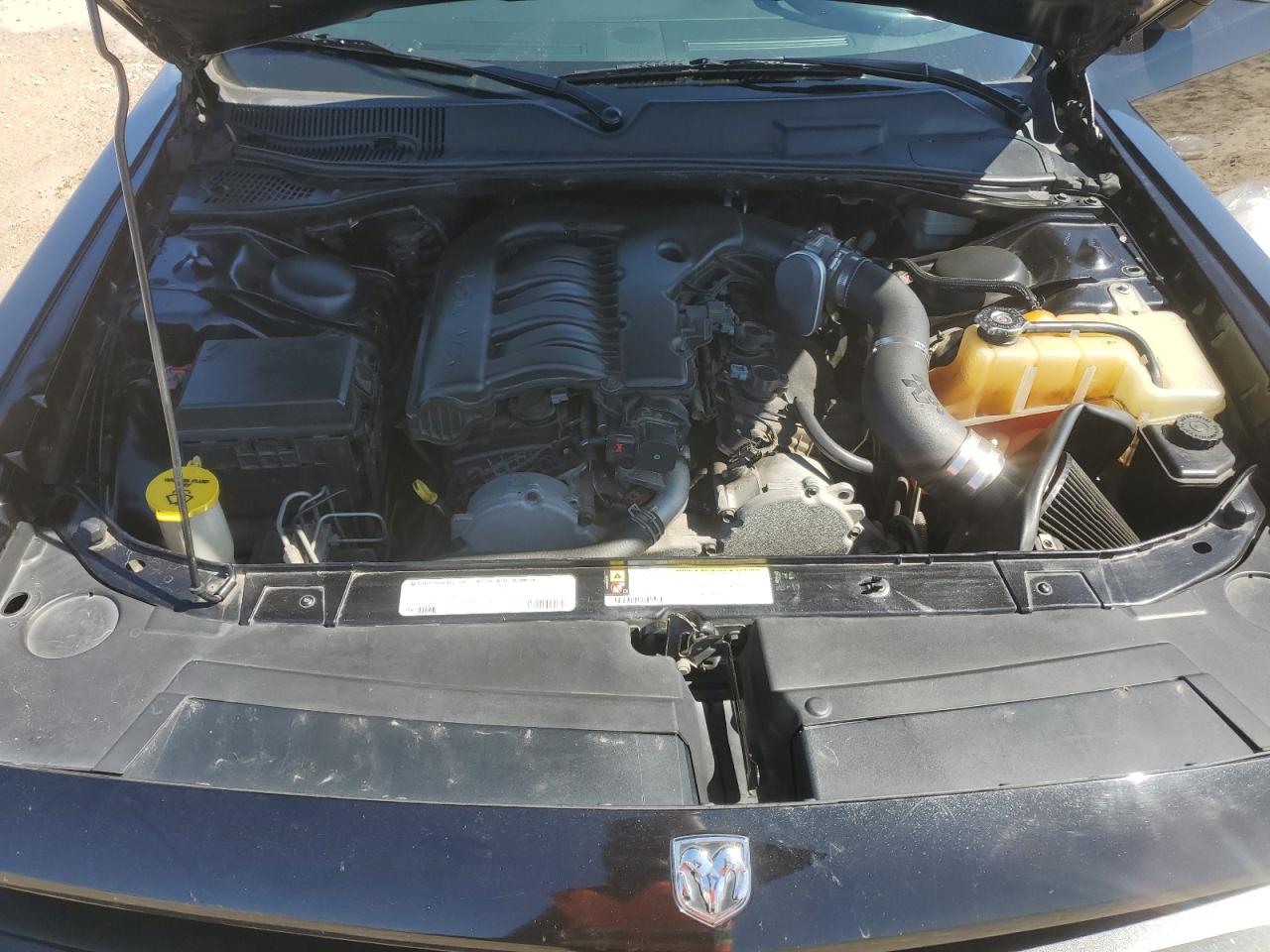 2010 Dodge Challenger - Image 11