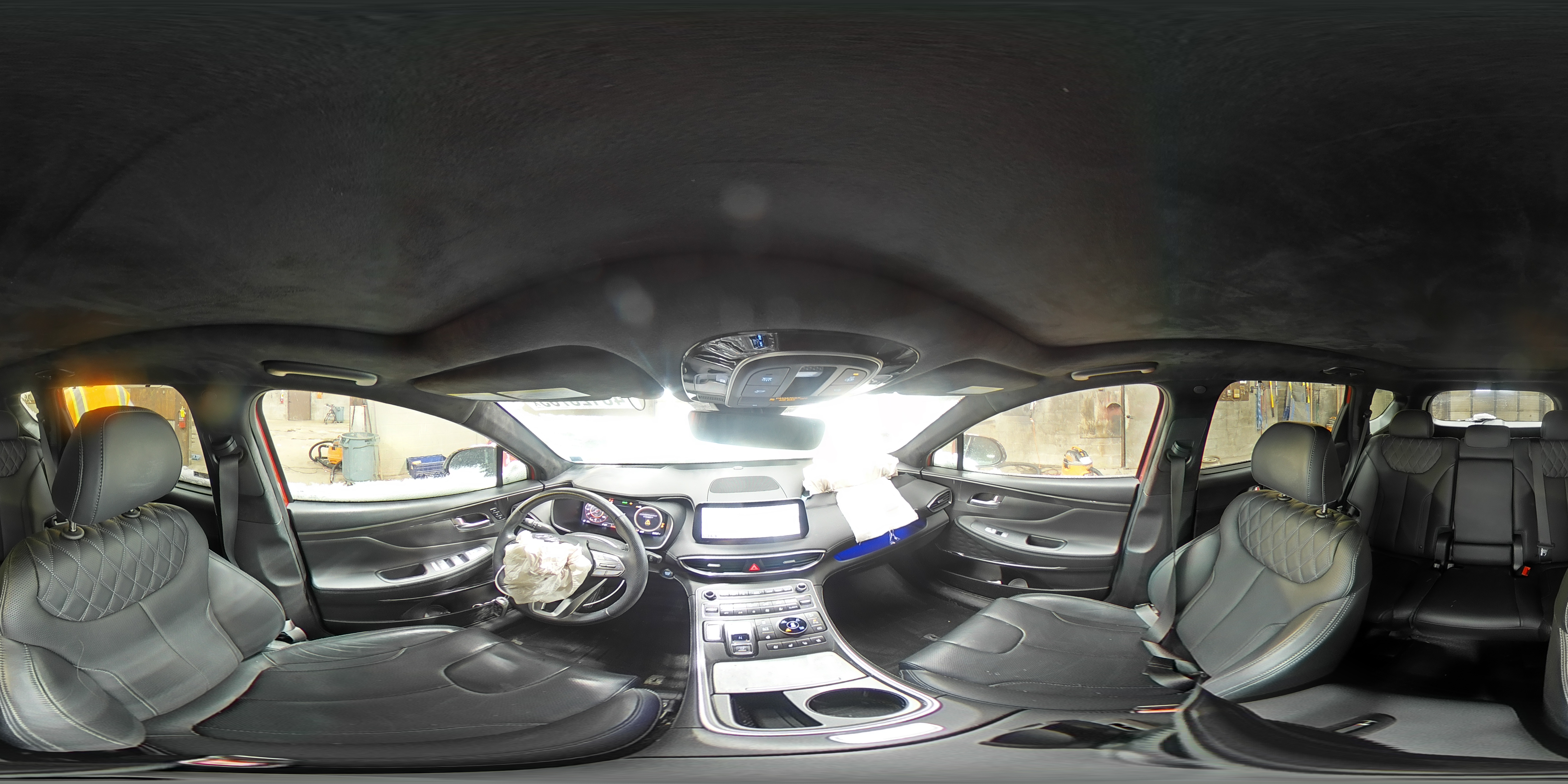 2022 Hyundai Santa Fe - Image 14