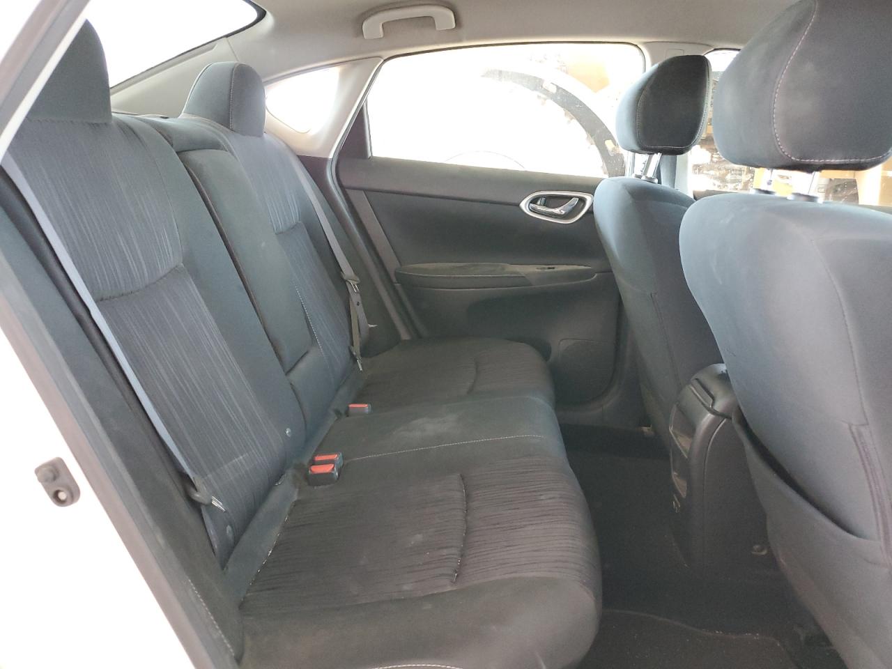 2019 Nissan Sentra - Image 10