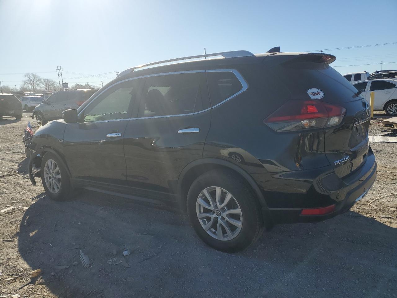 2019 Nissan Rogue - Image 2