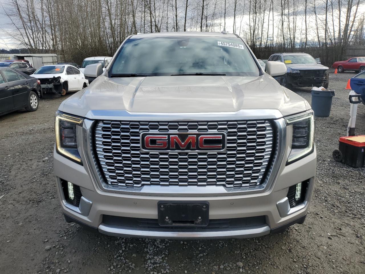 2021 GMC Yukon - Image 5