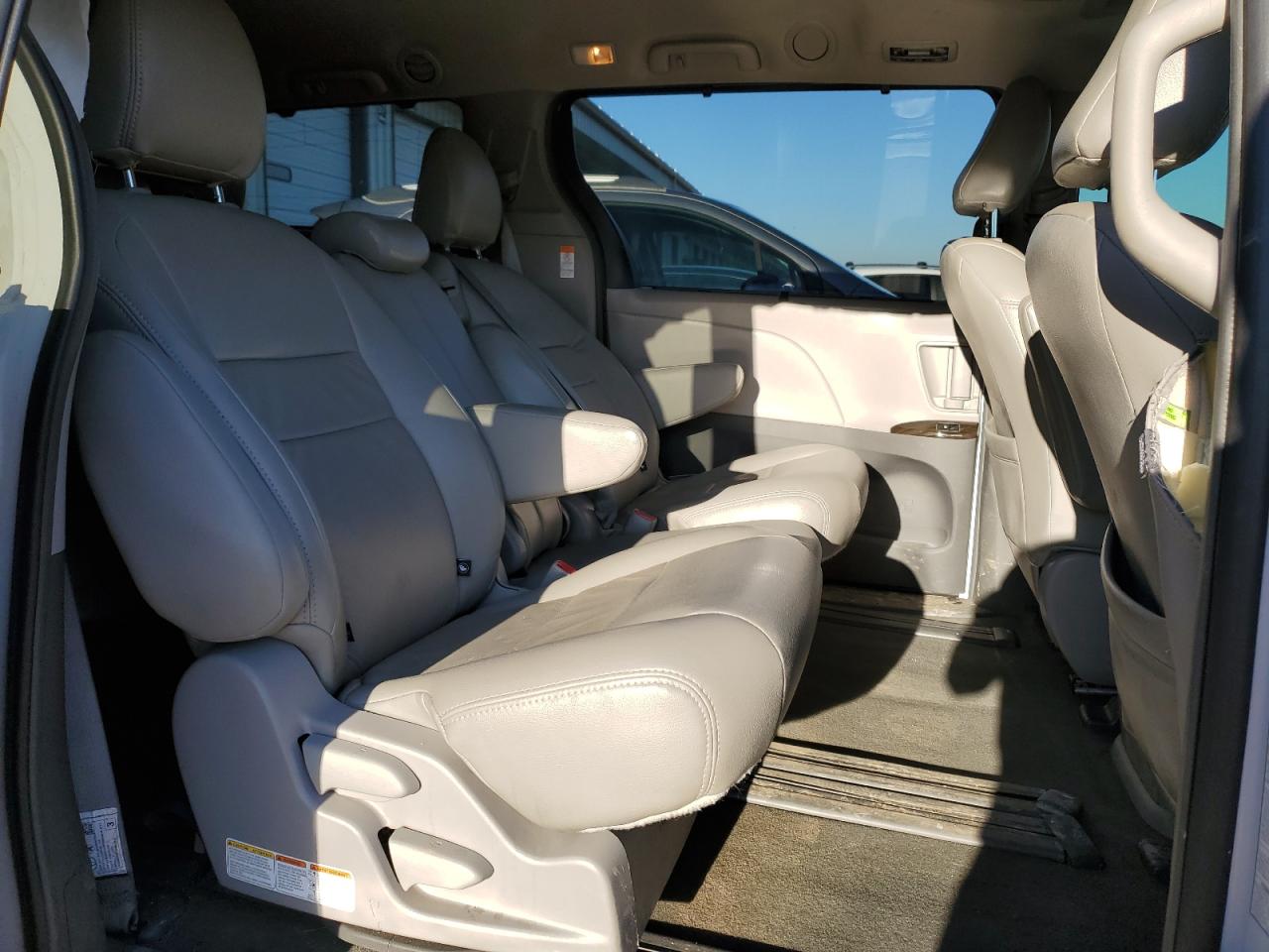 5TDYZ3DC1JS959663 TOYOTA All Models 2018