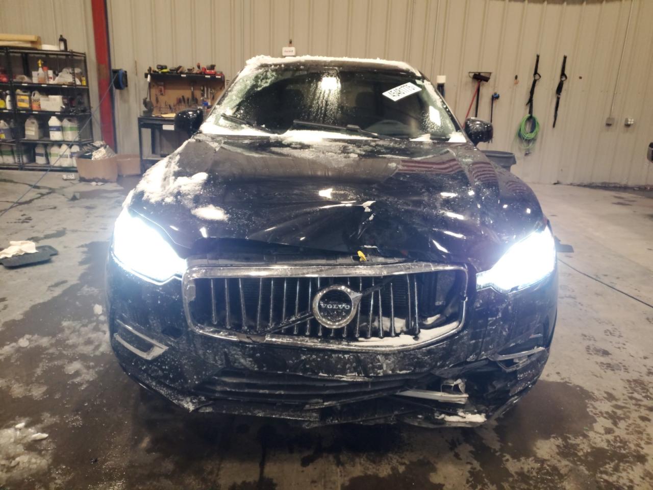 2020 Volvo XC60 - Image 5