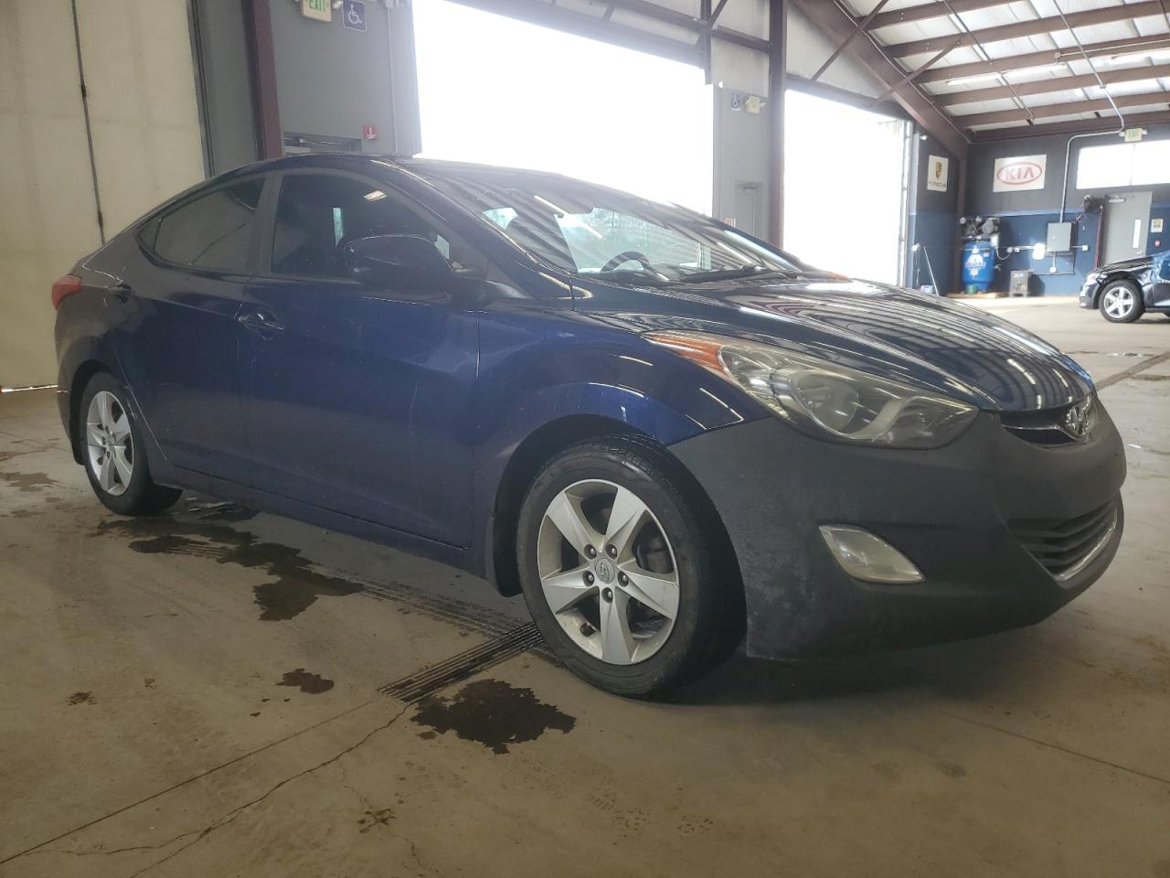 2013 Hyundai Elantra - Image 4