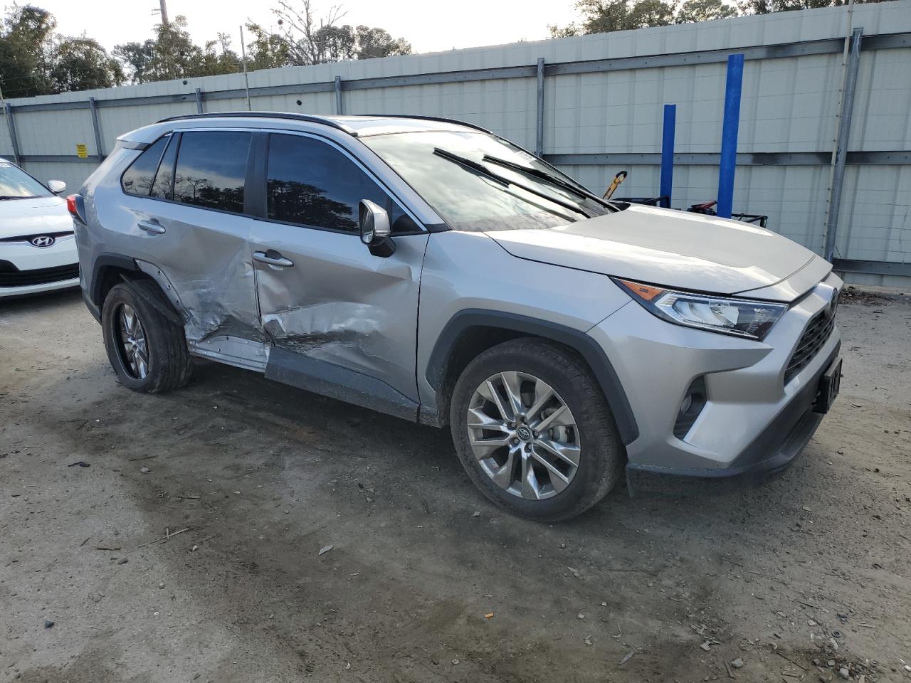 2020 Toyota RAV 4 - Image 4