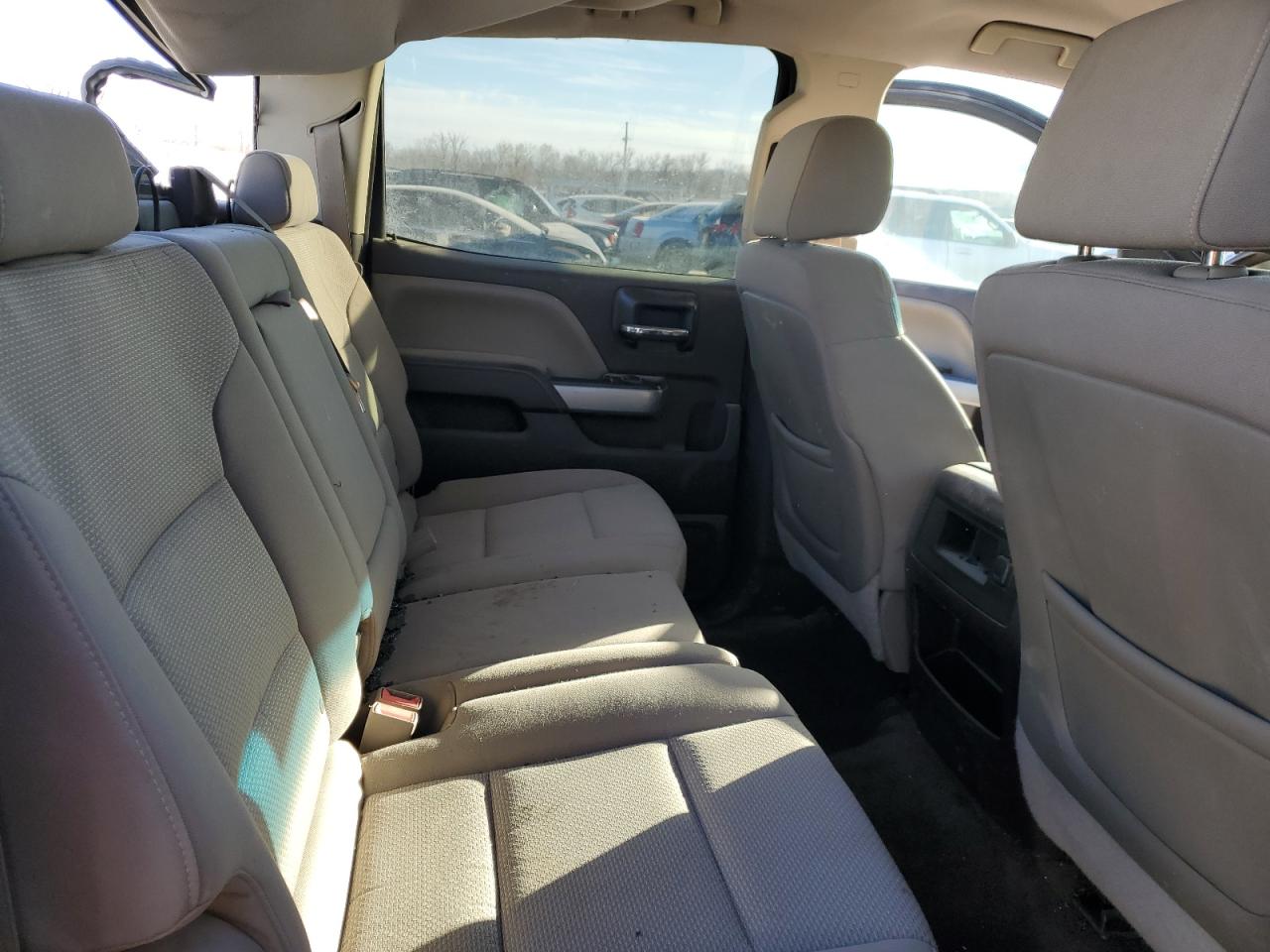 2015 Chevrolet Silverado - Image 11