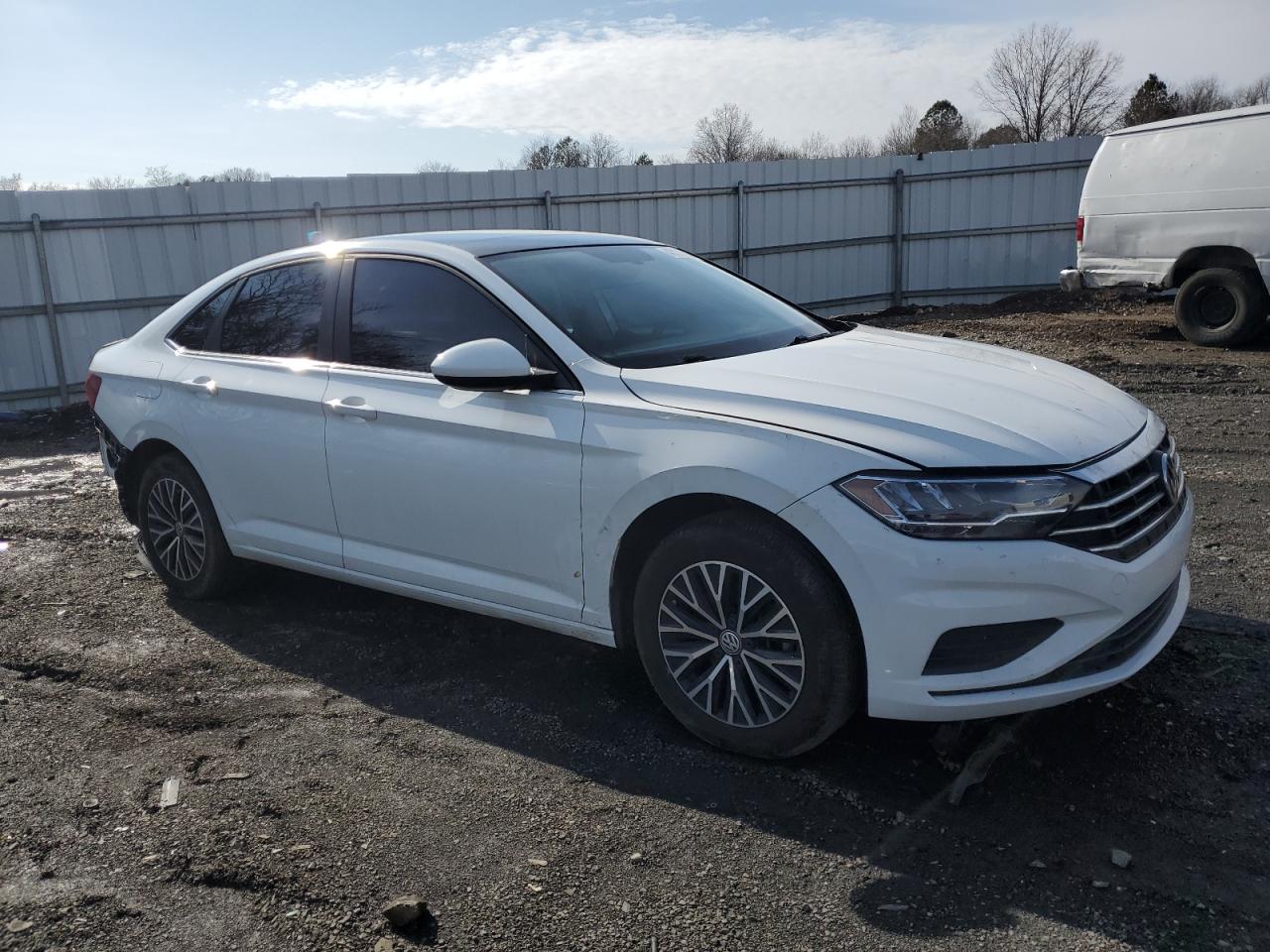 2020 Volkswagen Jetta - Image 4