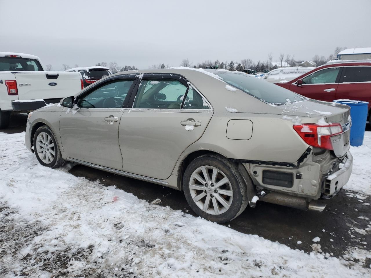 2013 Toyota Camry - Image 2