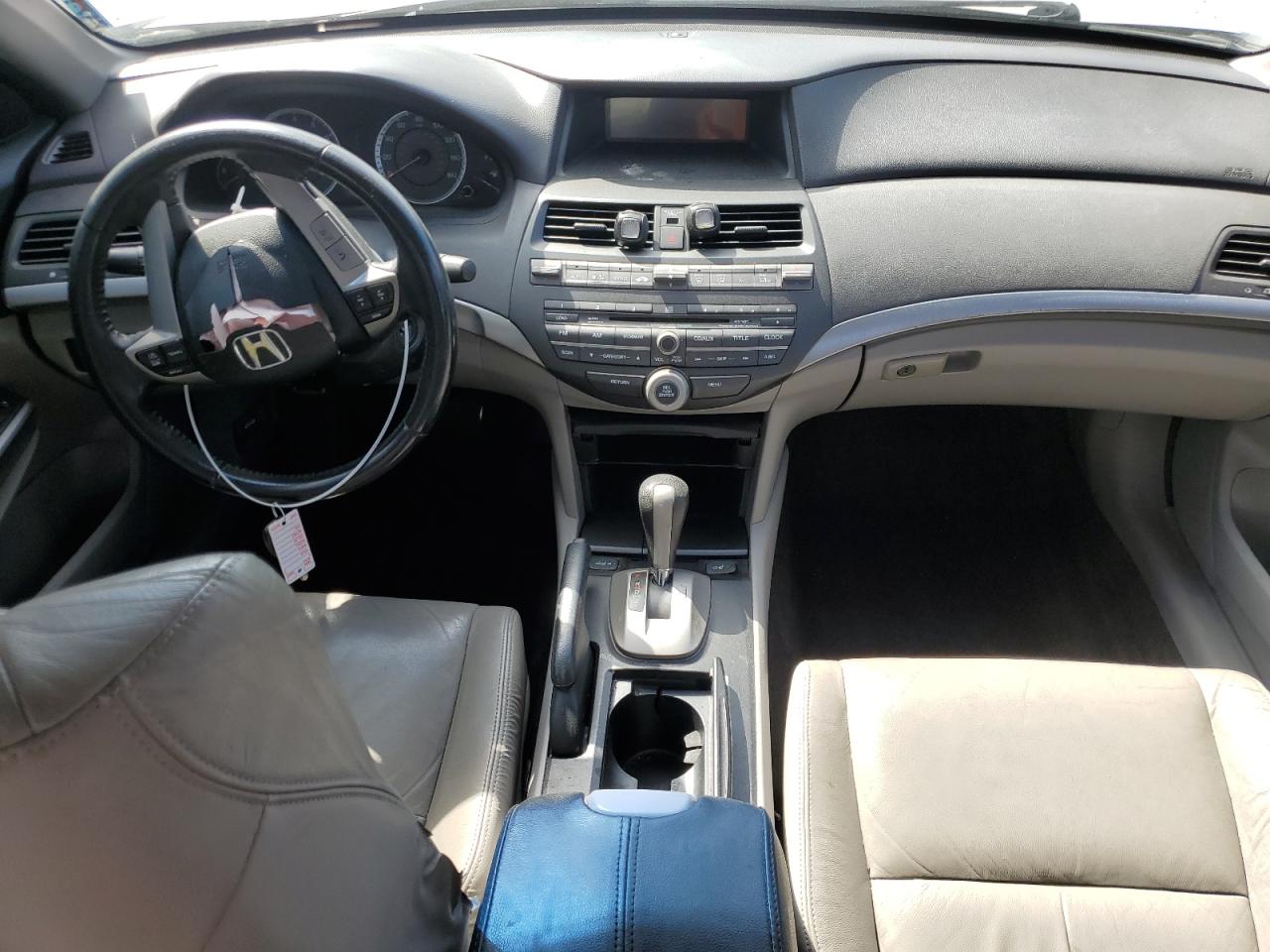 2010 Honda Accord - Image 8