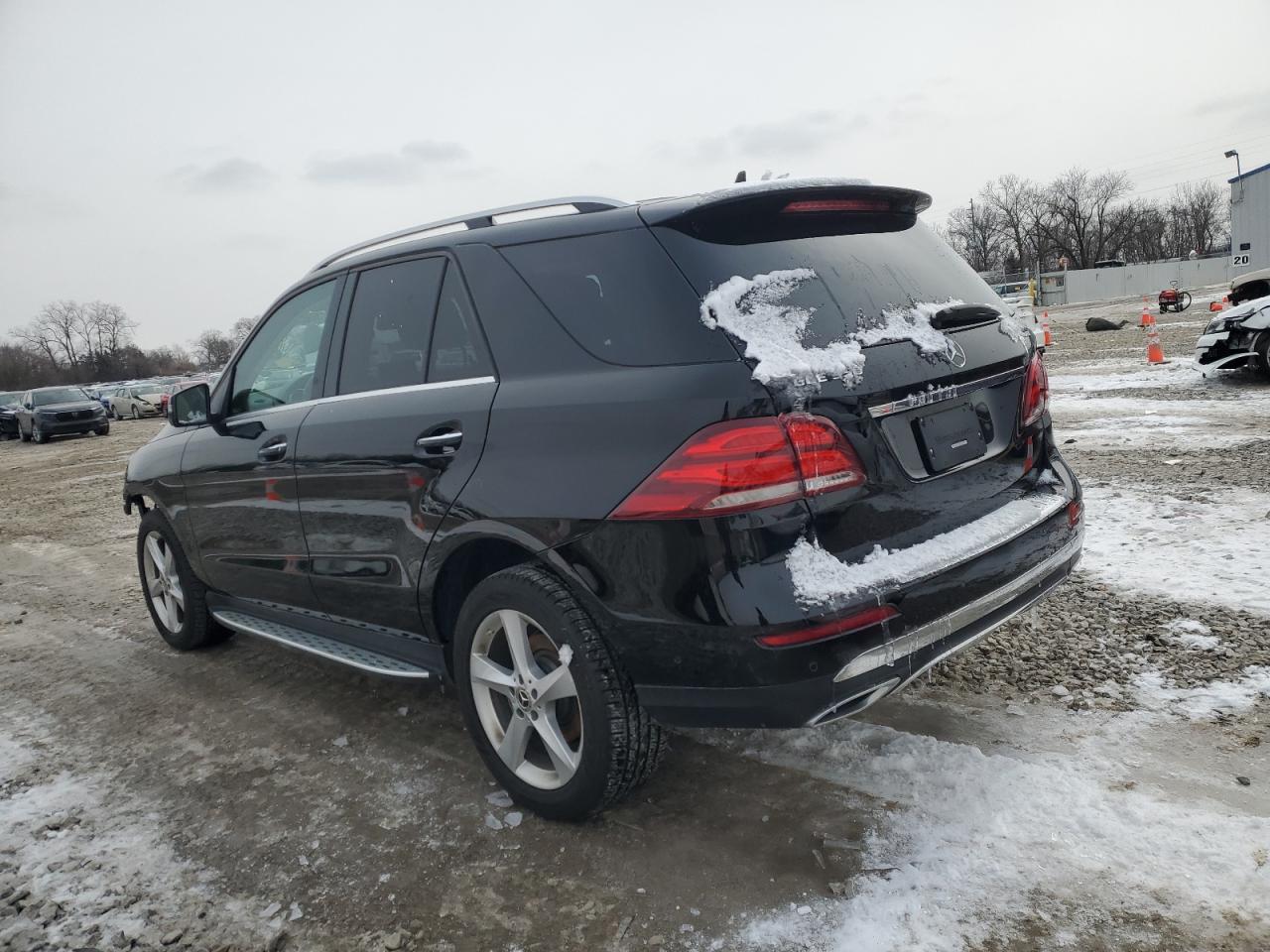2017 Mercedes-Benz GLE - Image 2