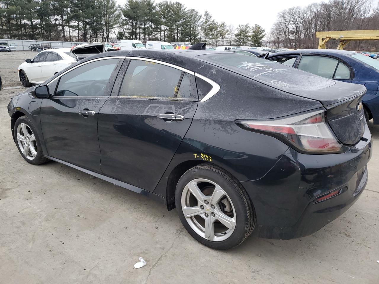 2017 Chevrolet Volt - Image 2