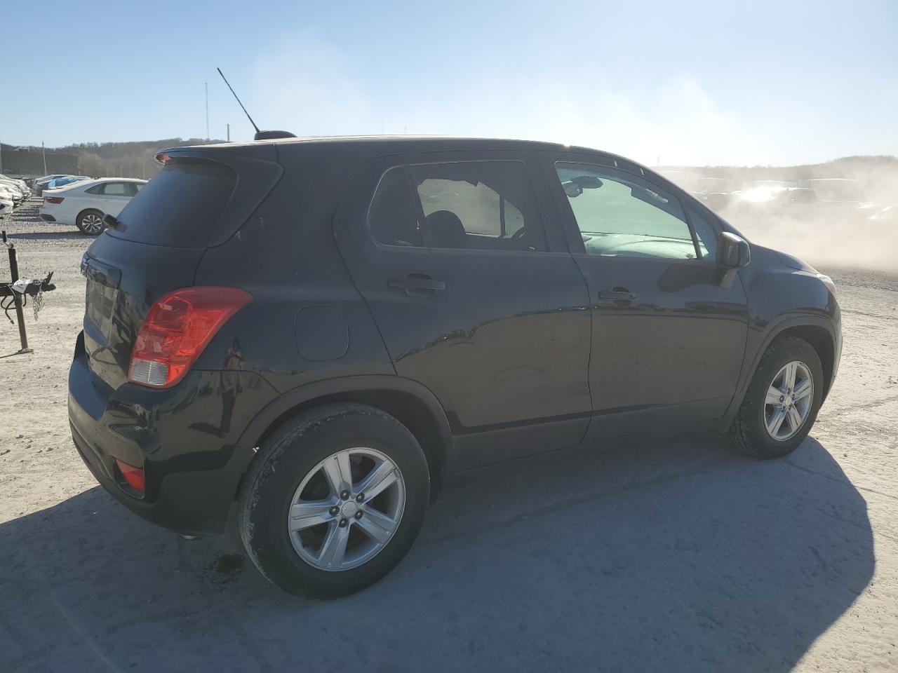 3GNCJKSB4LL130785 CHEVROLET TRAX 2020