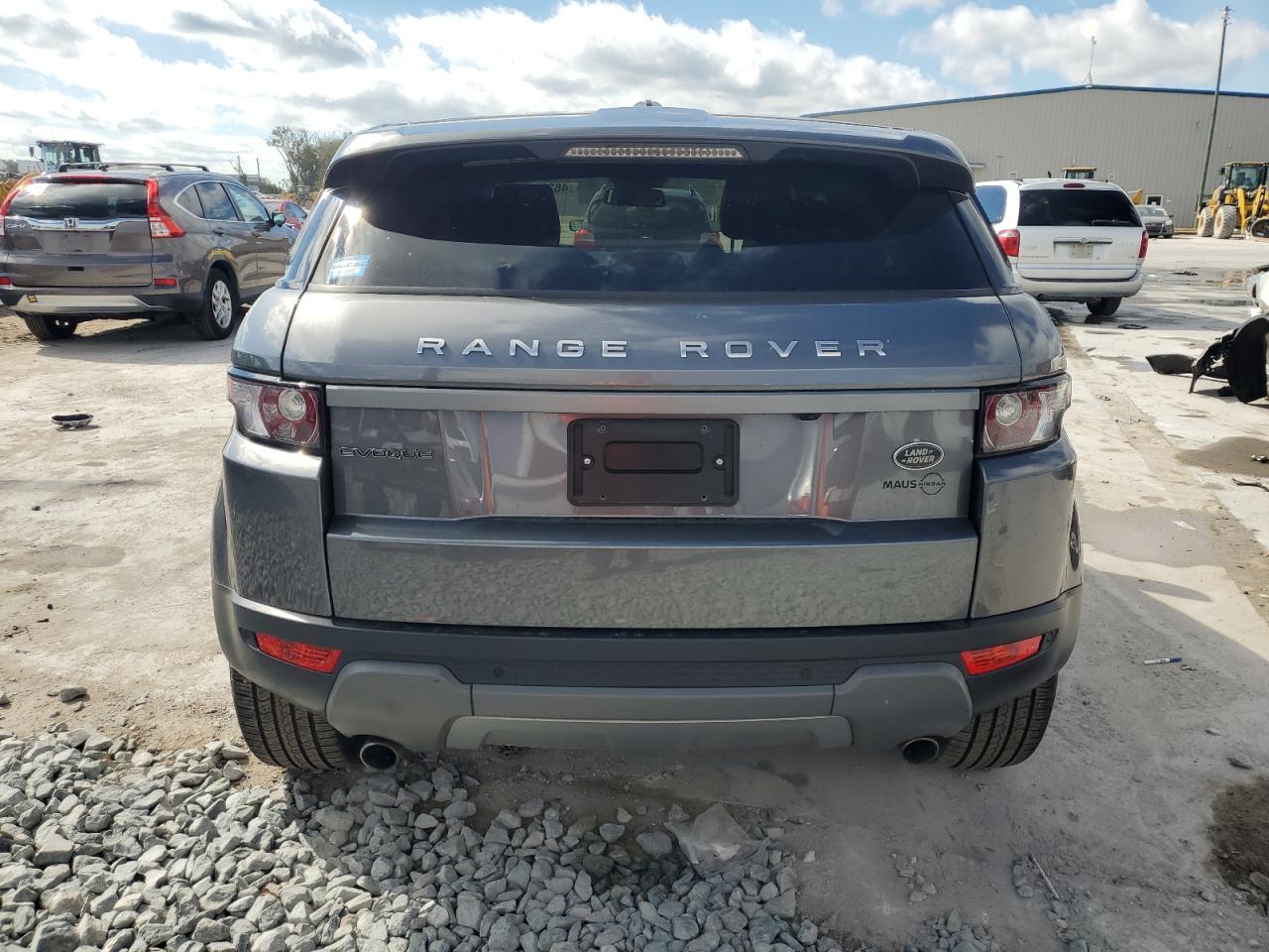 2015 Land Rover Range Rover - Image 6