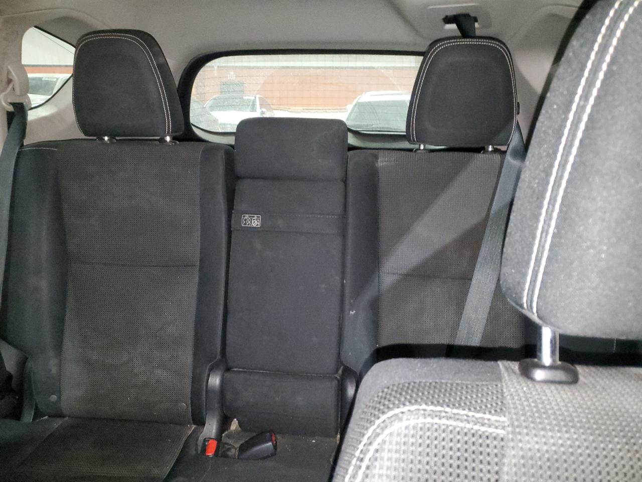 JTMRJREV6HD065355 TOYOTA RAV4 2017