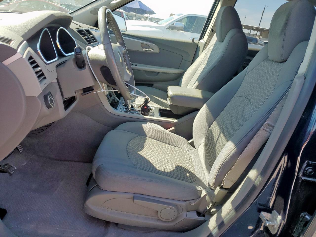 2012 Chevrolet Traverse - Image 7