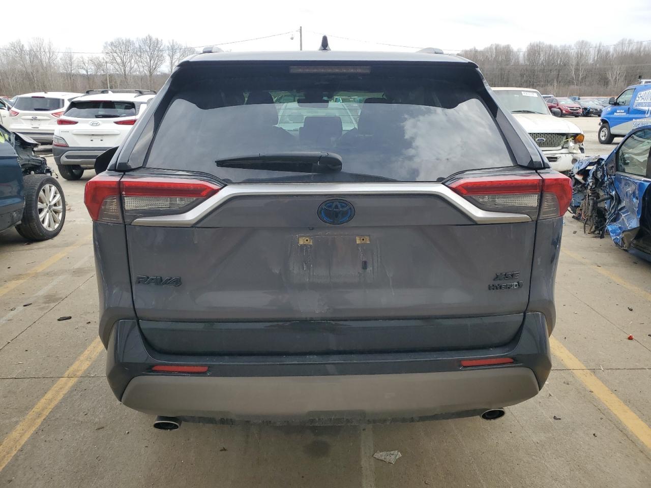 JTME6RFV2MJ002733 TOYOTA RAV4 2021