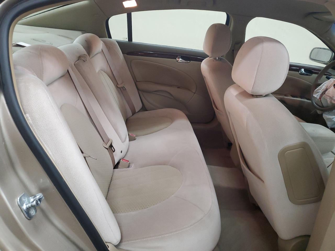 2006 Buick Lucerne - Image 10
