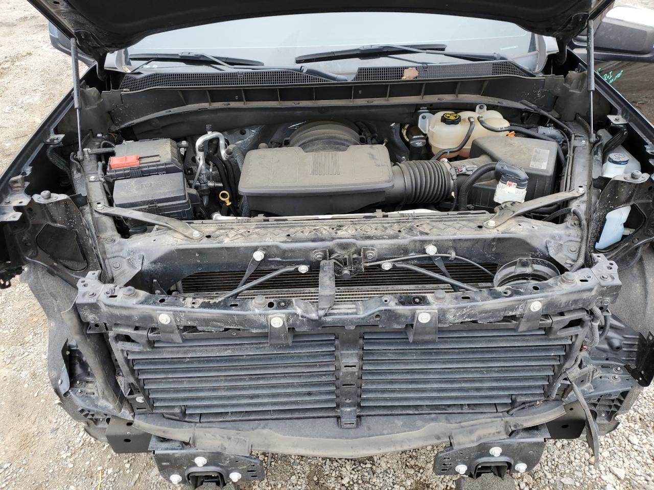 2020 Chevrolet Silverado - Image 11