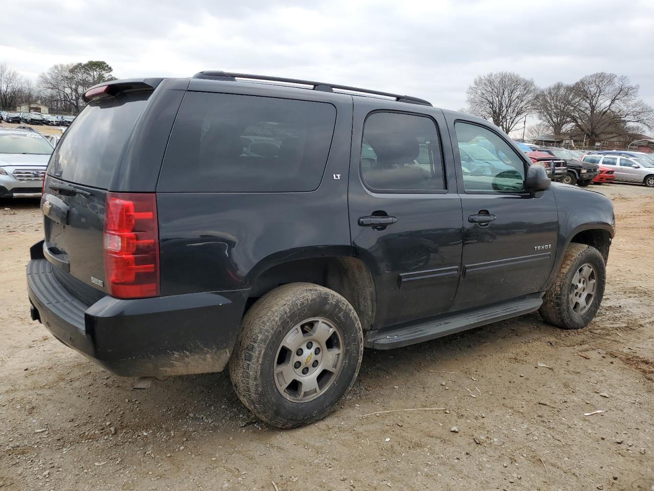 2010 Chevrolet Tahoe - Image 3